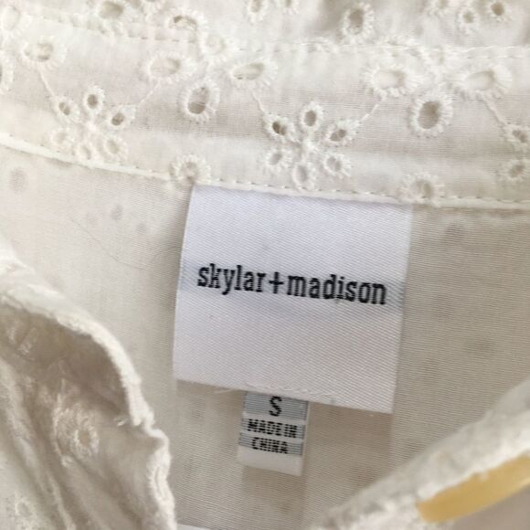 SKYLAR‎ + MADISON BOSS BABE DRESS IN WHITE EYELET - Picture 4 of 8
